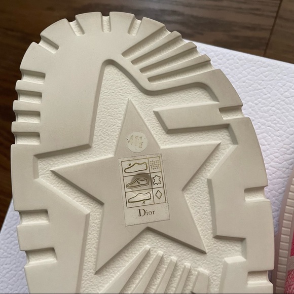 New in box Dior logo sandals - Picture 13 of 15